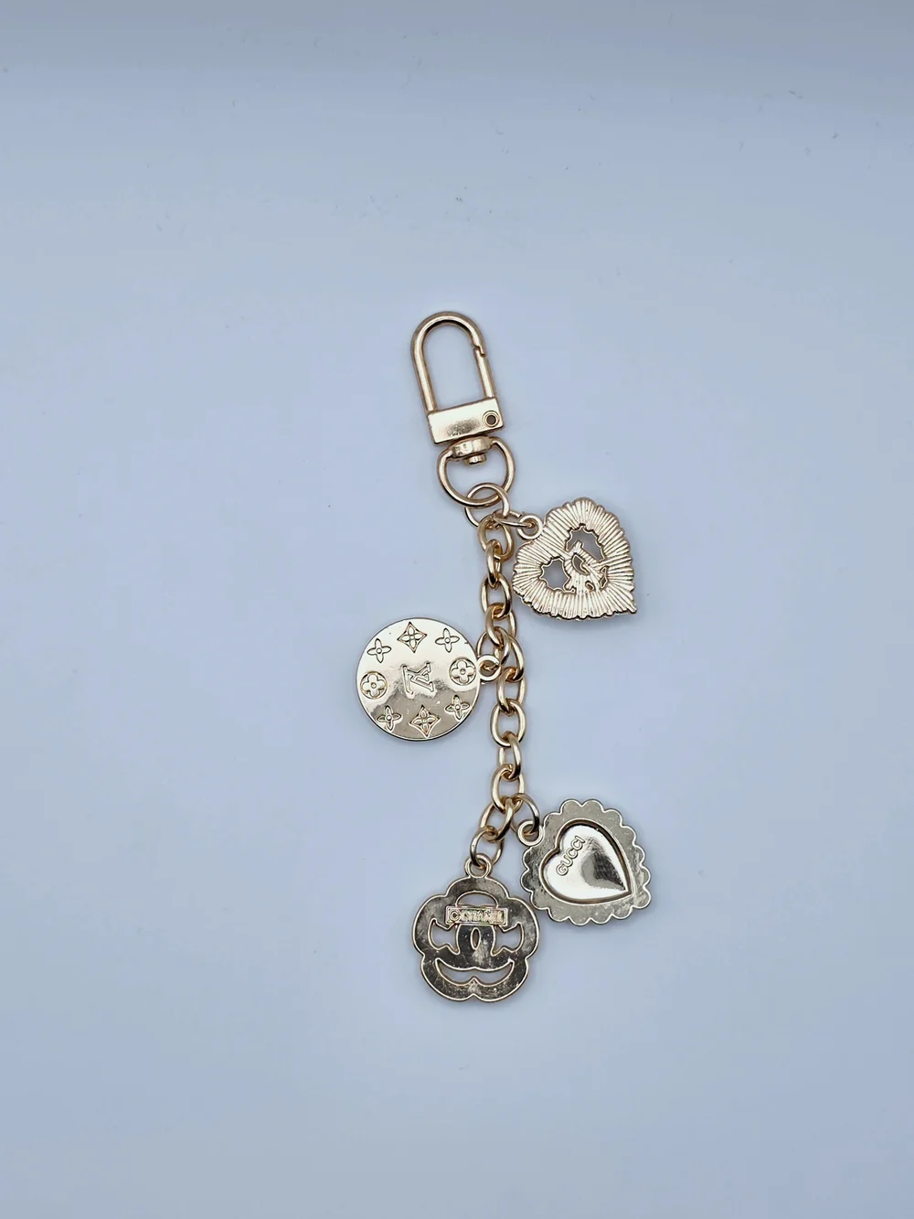 Gold-Tone Pearl Charm Key & Card Holder Accent